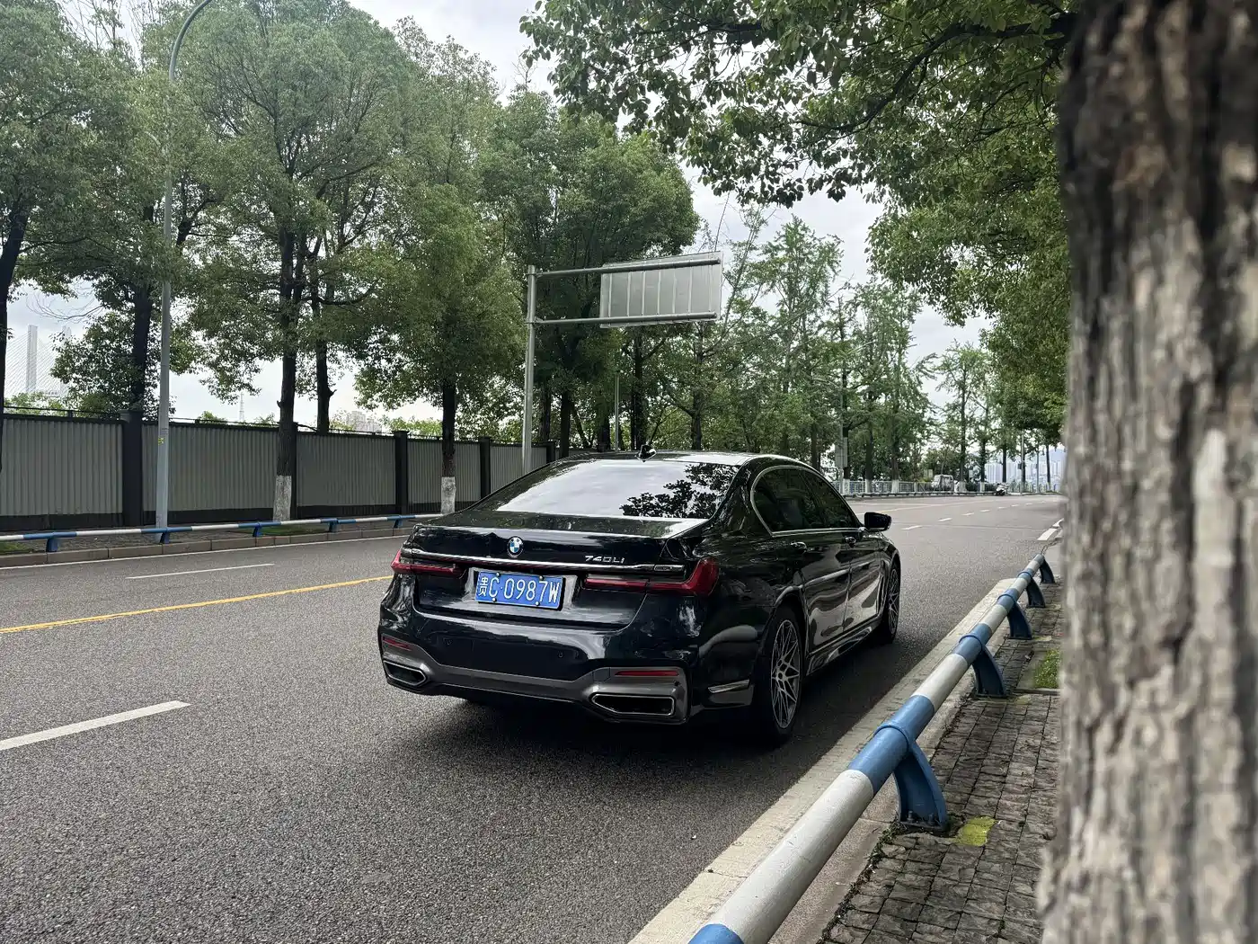 BMW 7 Series 2021 Model 730Li M Sport Package фото 9