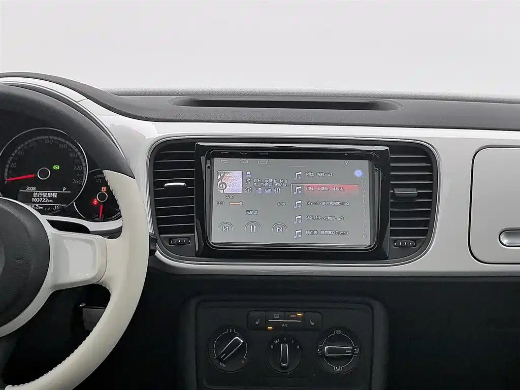 Volkswagen Beetle 2014 1.4TSI Comfort Edition фото 12