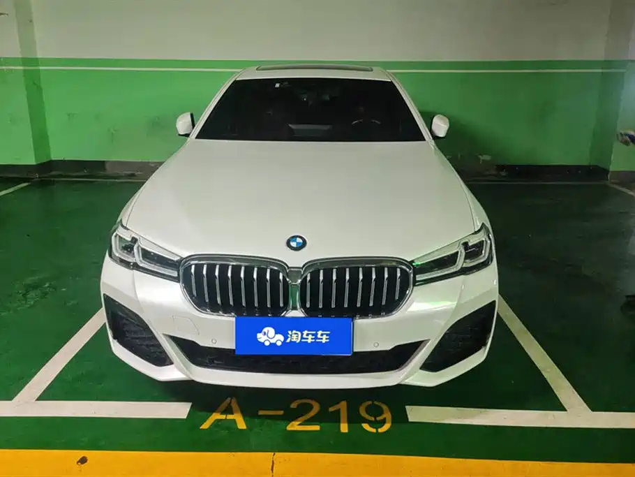 BMW 5 Series 2023 530Li Leading M Sport Package фото 2