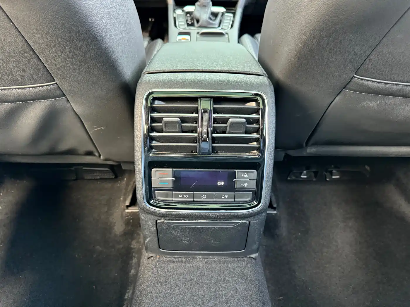 Volkswagen Magotan 2019 330TSI DSG Luxury Class China VI фото 15
