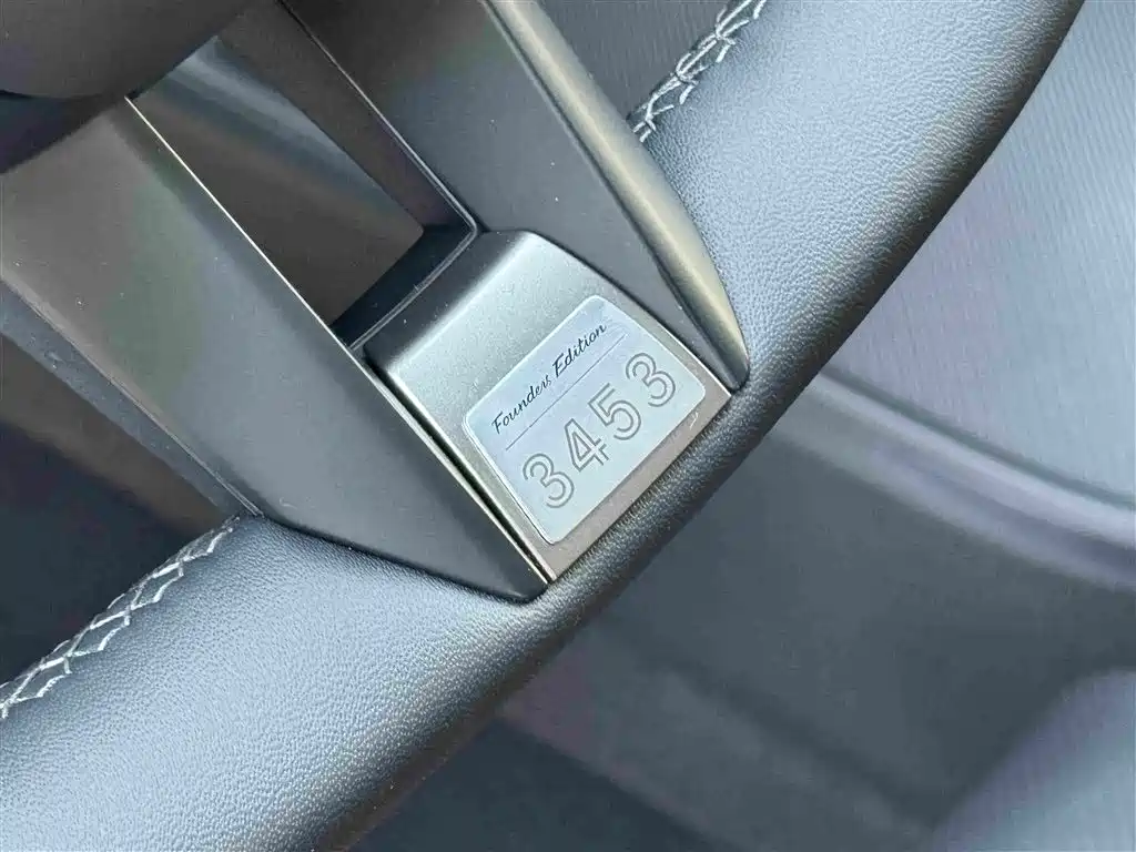 Xiaomi SU7 2024 2024 RWD Standard Founder's Edition