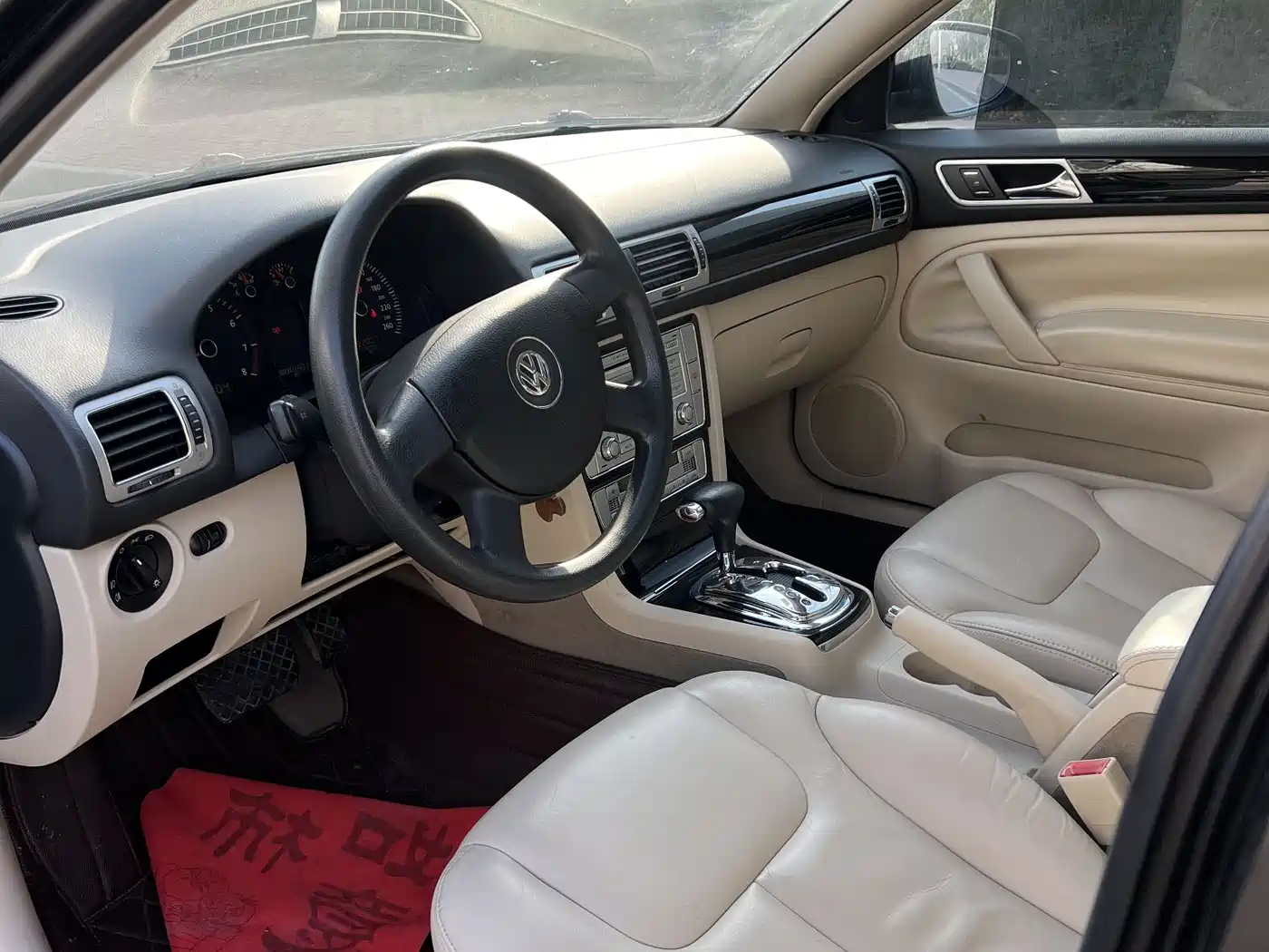 Volkswagen Passat Lingyu 2011 1.8T Automatic Premium фото 8