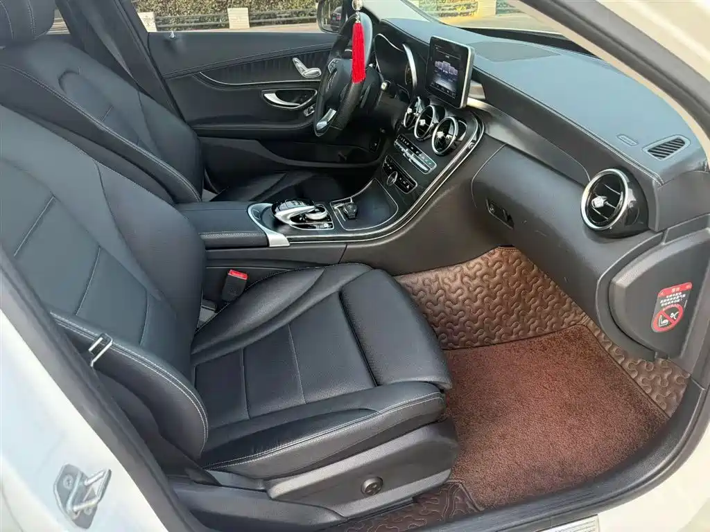 Mercedes-Benz C-Class 2017 Facelift C 180 L Fashion Sport Edition фото 9