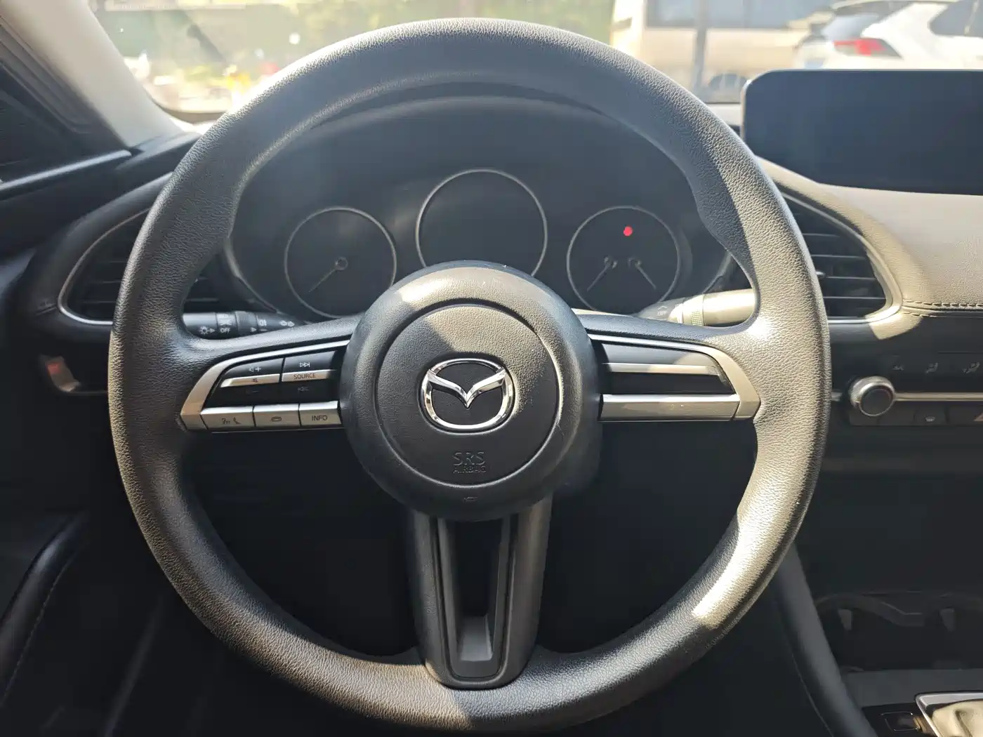 Фото 14 - Mazda Mazda 3