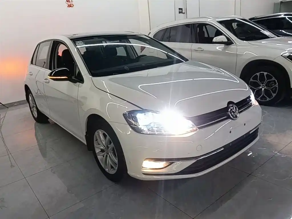 Volkswagen Golf 2018 230TSI Automatic Comfort фото 4