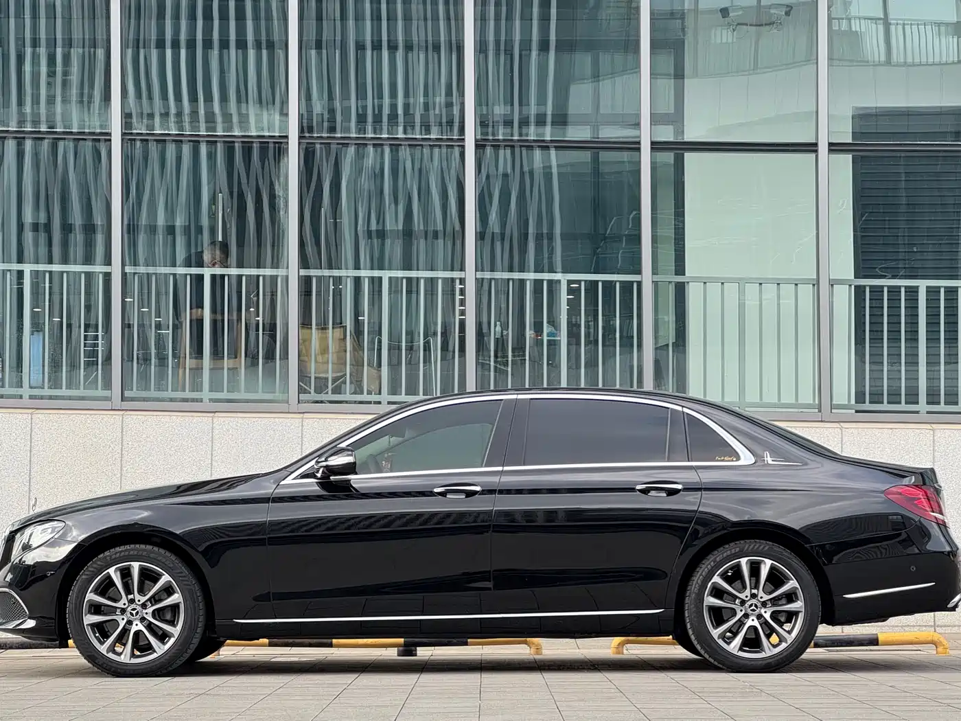 Mercedes-Benz E-Class 2020 Facelift E 260 L фото 4
