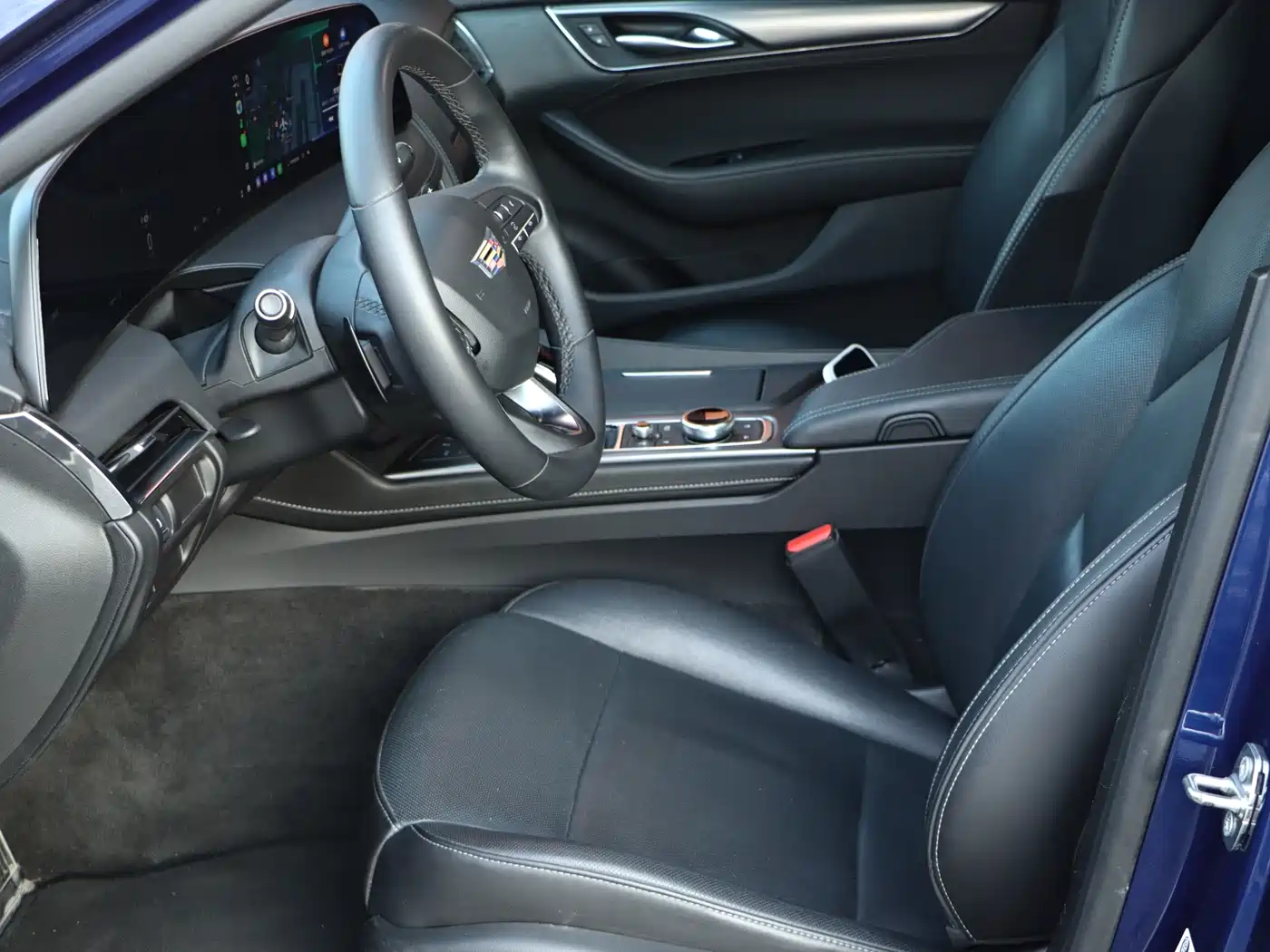 Cadillac CT5 2024 28T Luxury Model Pro фото 7