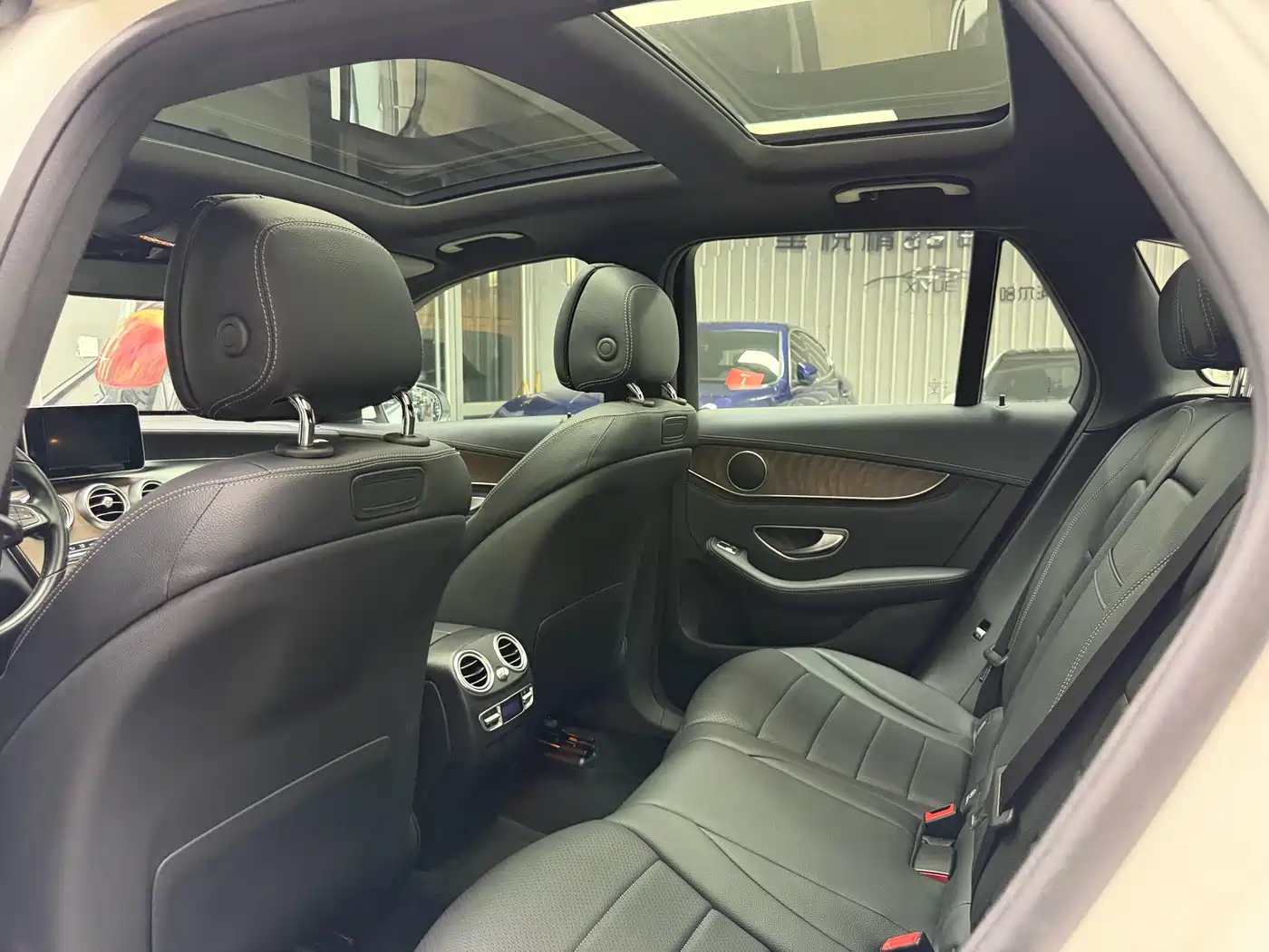 Mercedes-Benz GLC 2016 GLC 300 4MATIC Dynamic фото 20