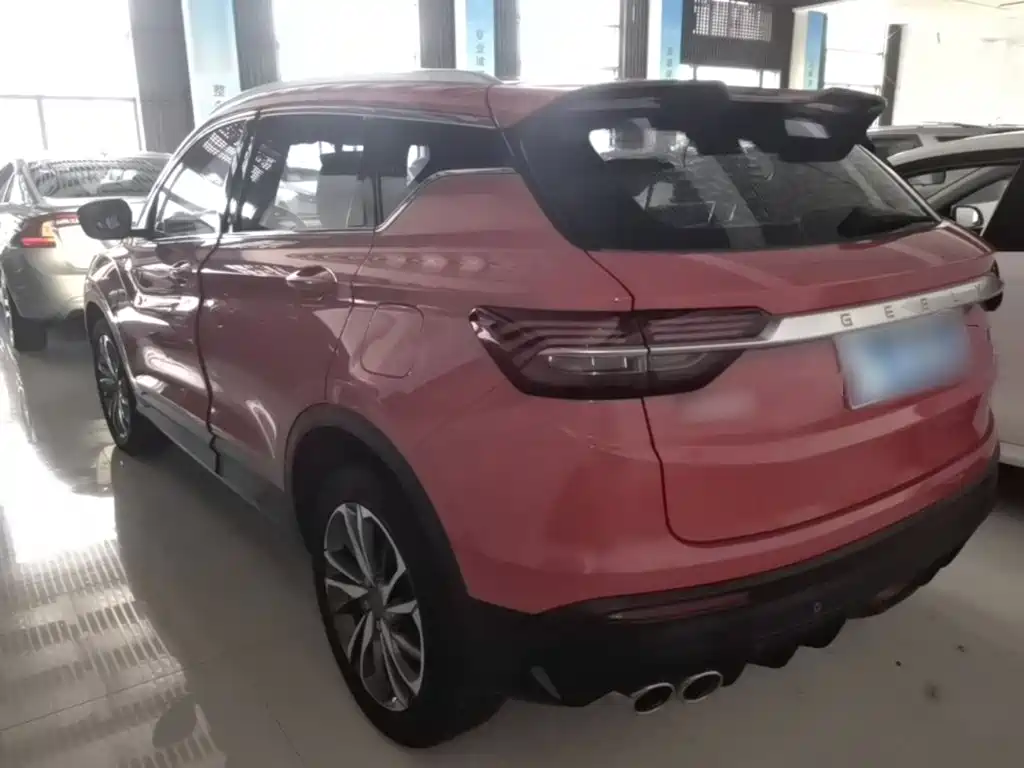 Фото 5 - Geely Coolray