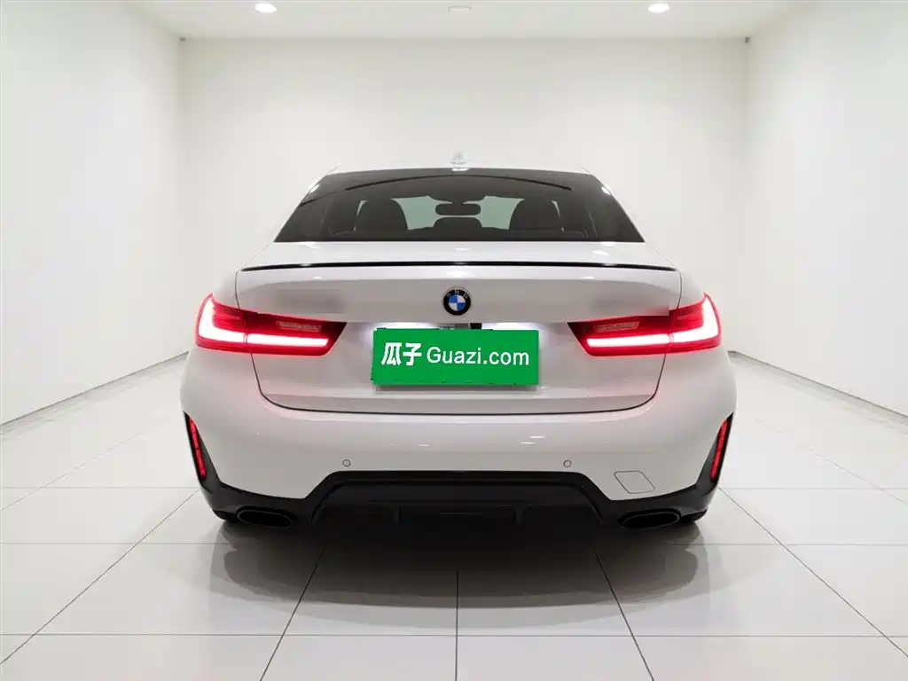 BMW 3 Series 2023 325Li M Sport Black Night Package фото 3