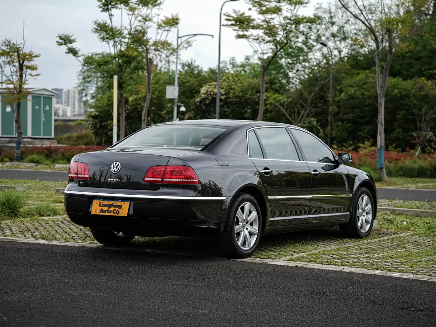 Volkswagen Phaeton 2012 3.0L Elite Custom фото 12