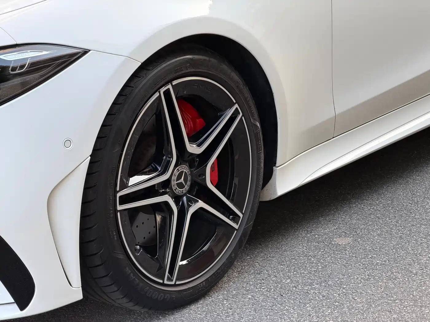 Mercedes-Benz CLS 2023 Facelift CLS 300 Luxury фото 7