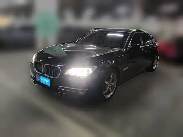 BMW 7 Series 2013 Model 730Li Luxury — фото 1