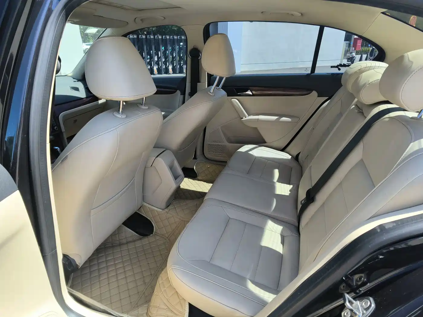 Volkswagen Lavida 2013 2013 1.6L Automatic Luxury Edition