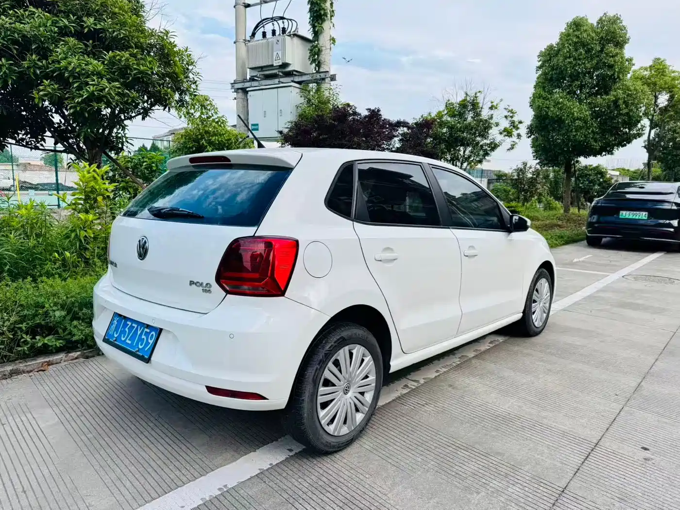 Volkswagen Polo 2016 1.6L Automatic Comfort фото 5
