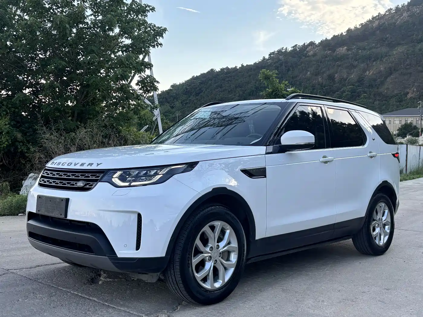 Land Rover Discovery 2019 3.0 SC V6 SE