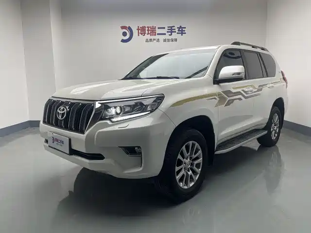 TOYOTA PRADO