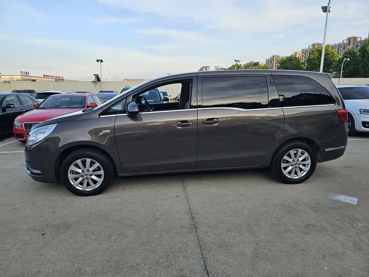 Buick GL8 2017 25S Comfort China V фото 4