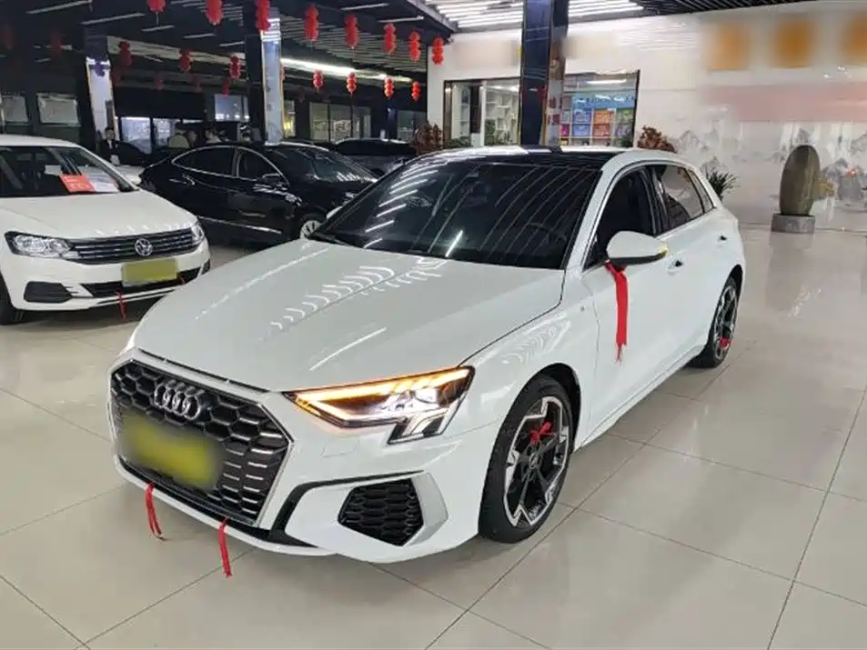 Audi A3 2023 Facelift Sportback 35 TFSI Fashion Sport