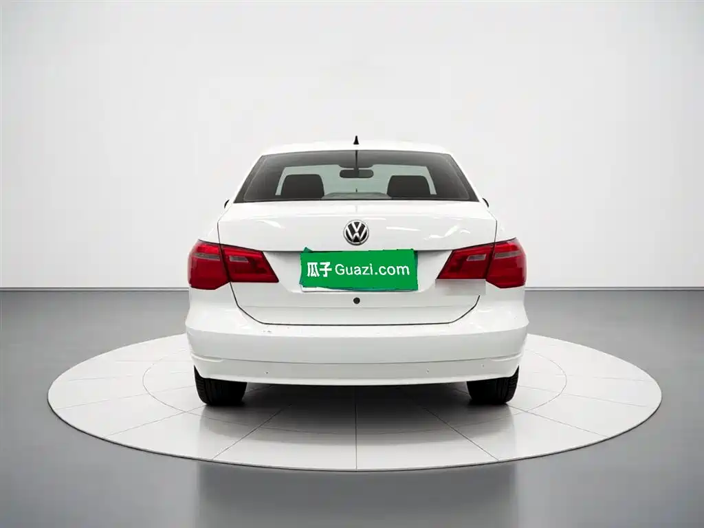 Volkswagen Jetta 2013 1.6L Manual Comfort фото 3