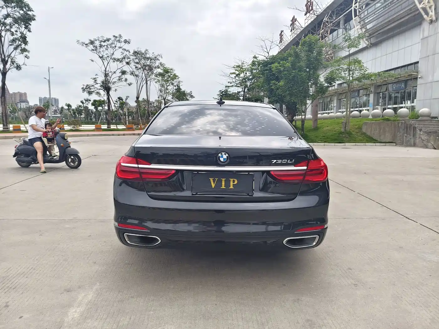 BMW 7 Series 2016 730Li Luxury фото 5