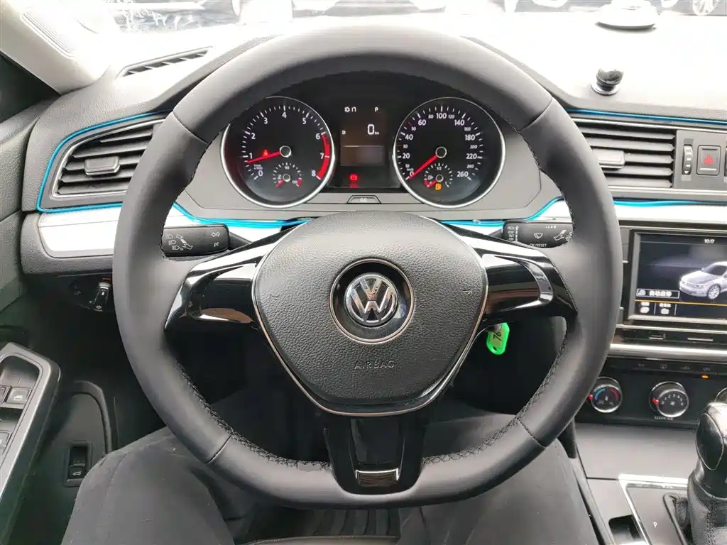 Volkswagen Lamando 2017 230TSI DSG Trend Edition фото 11