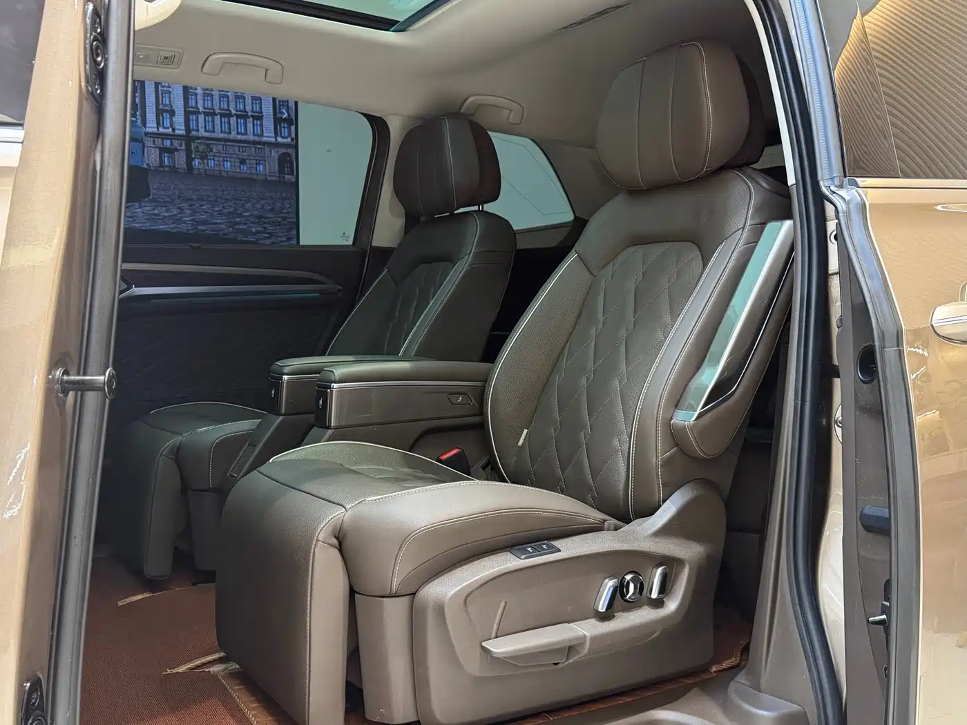 Volkswagen Viloran 2020 380TSI Flagship Edition фото 11