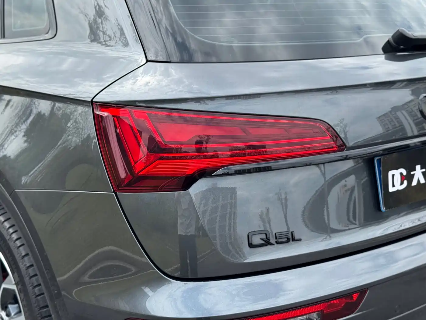 Audi Q5L 2023 40T Luxury Dynamic фото 8