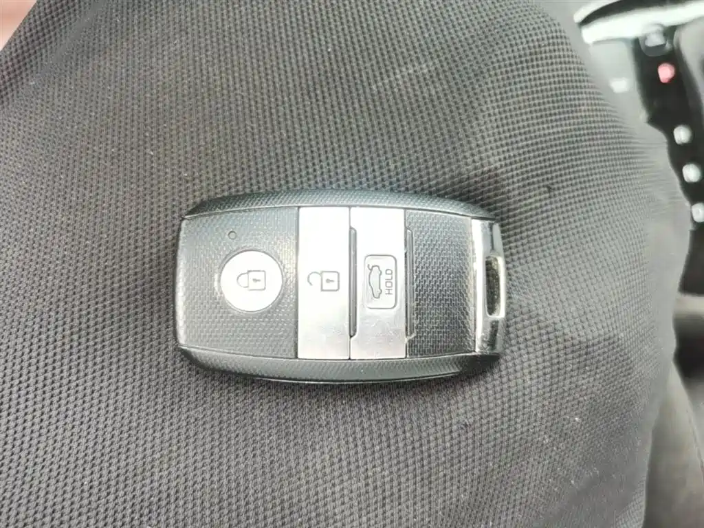 Kia K3 2016 1.6L Automatic GLS фото 9