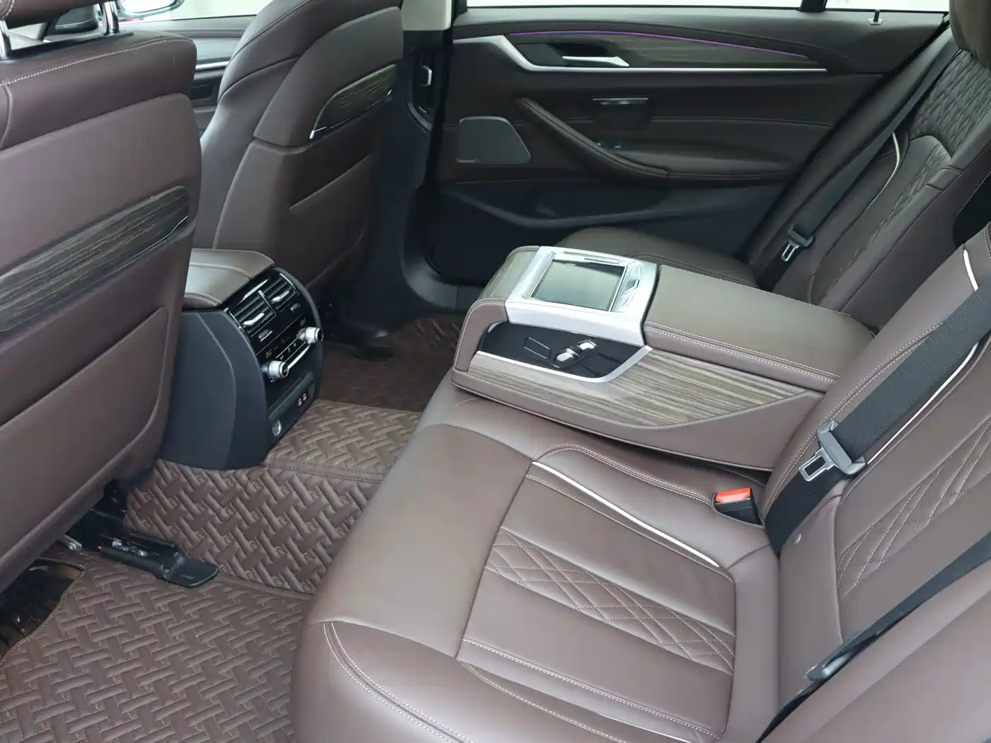 Photo 13 - BMW 5 Series