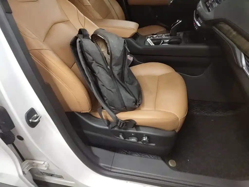 Cadillac XT4 2024 2021 28T AWD Platinum Edition