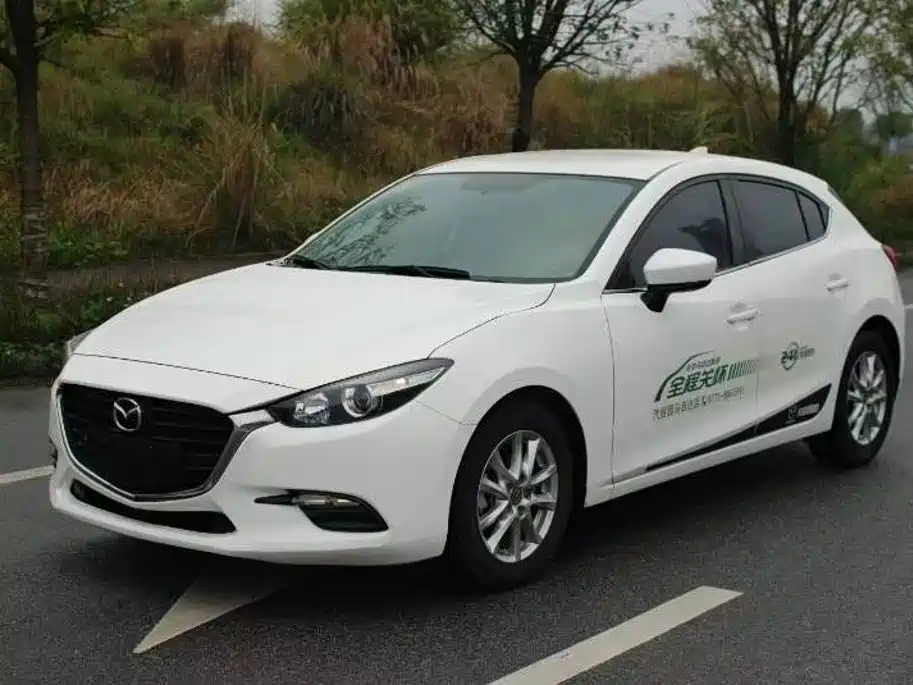Фото 1 - Mazda Mazda 3