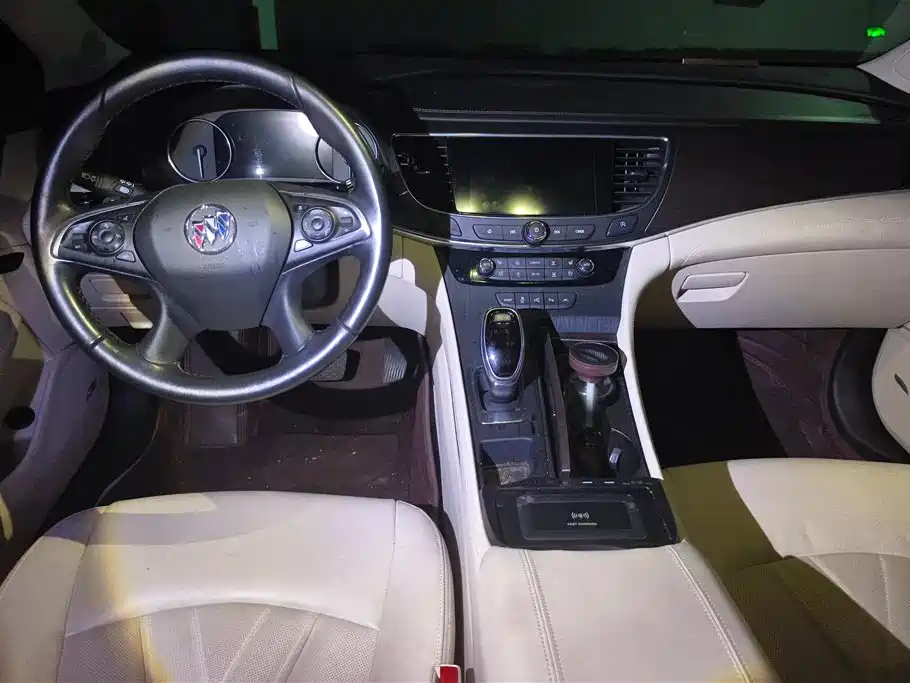 Buick LaCrosse 2022 Avenir First Edition фото 12