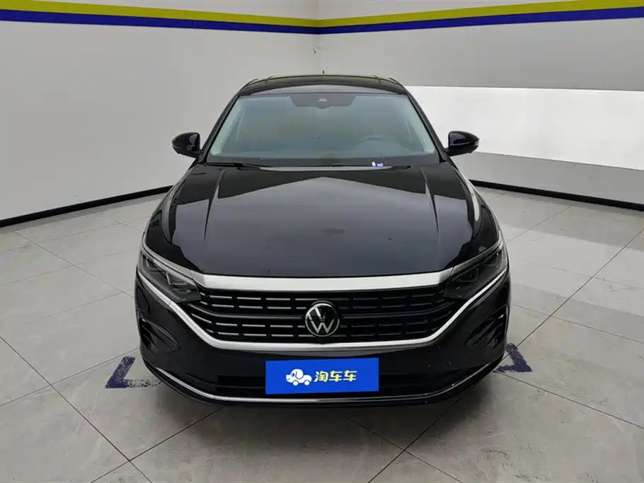 Volkswagen Passat 2023 Facelift 330TSI Luxury Edition фото 2