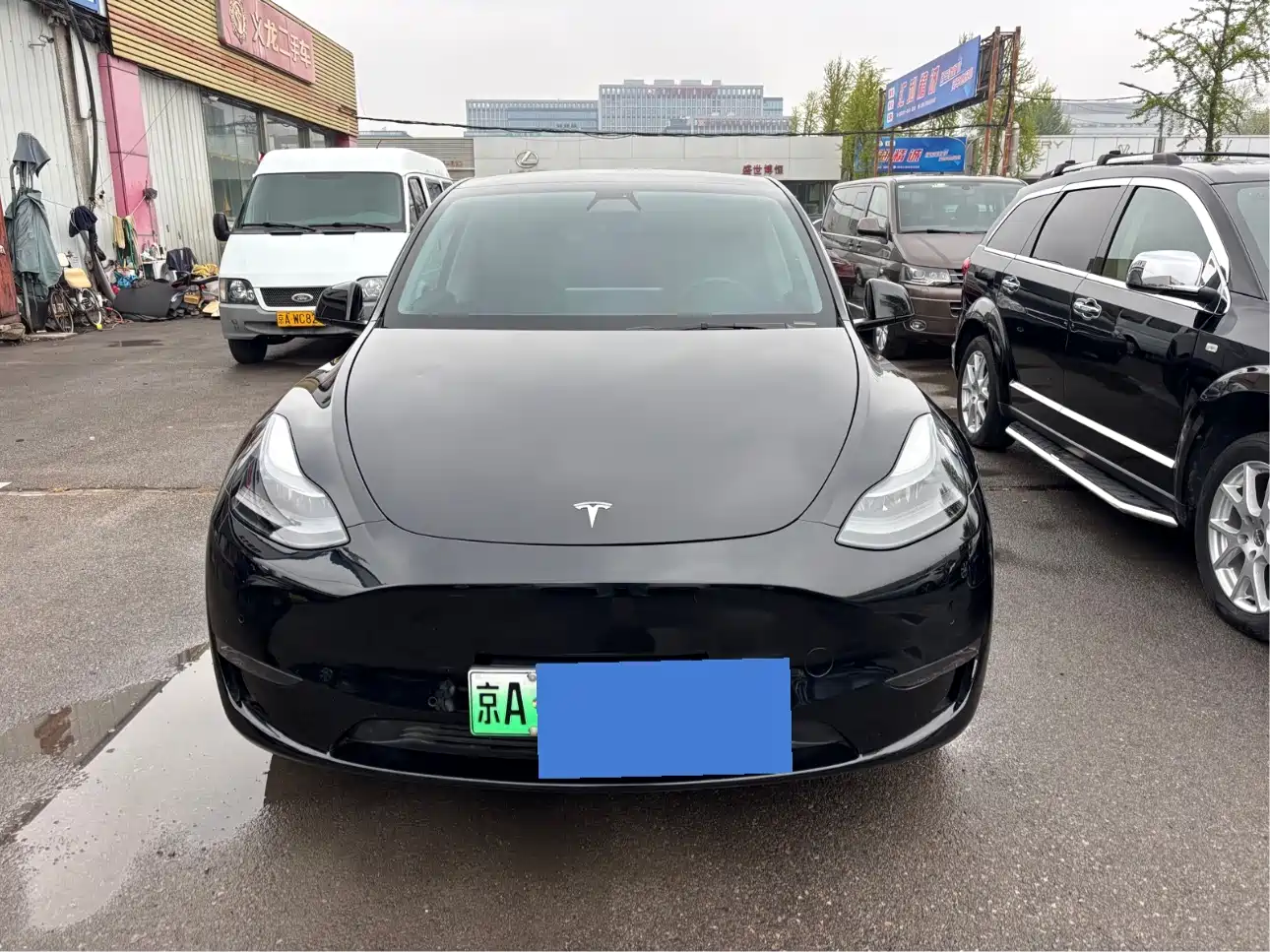 TESLA MODEL Y