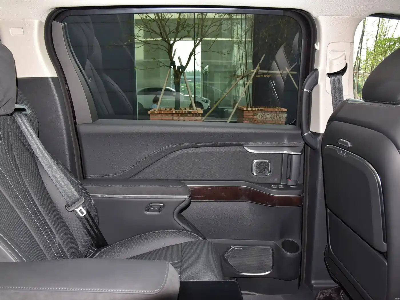 Hongqi HONGQI HQ9 PHEV