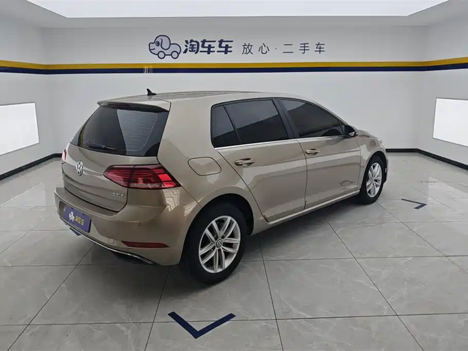 Volkswagen Golf 2019 1.6L Auto Comfort (China V) фото 3
