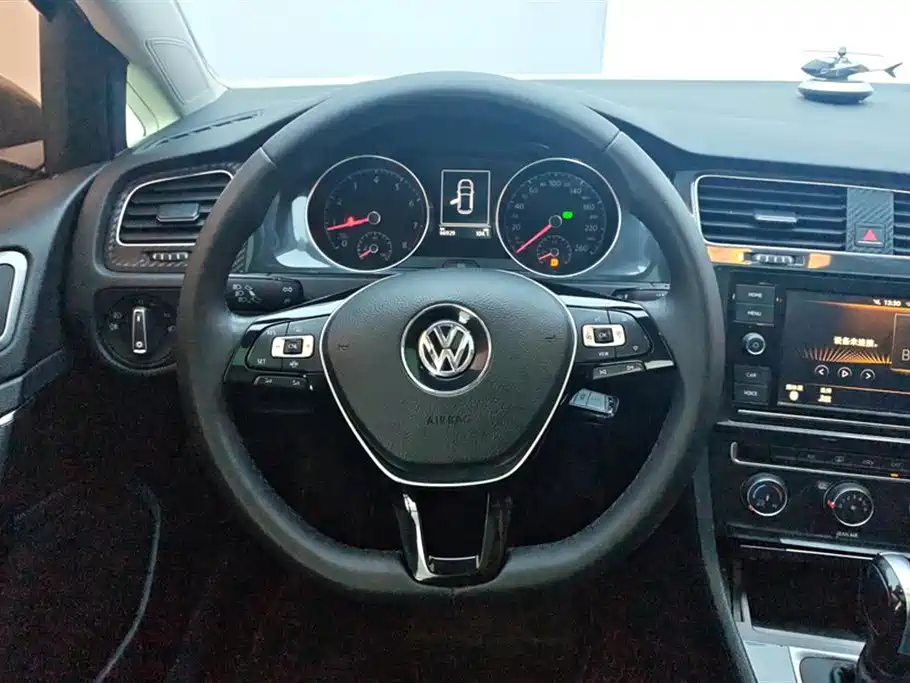 Volkswagen Golf 2019 1.6L Auto Comfort (China V) фото 15