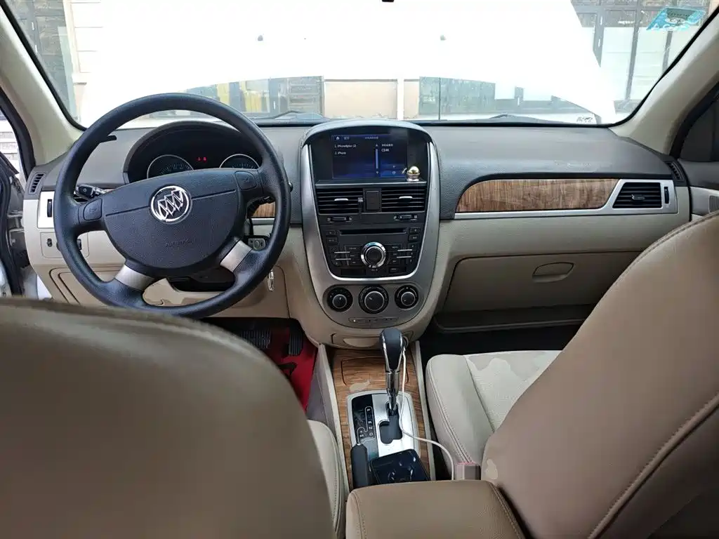Buick Excelle 2015 1.5L Automatic Classic фото 6