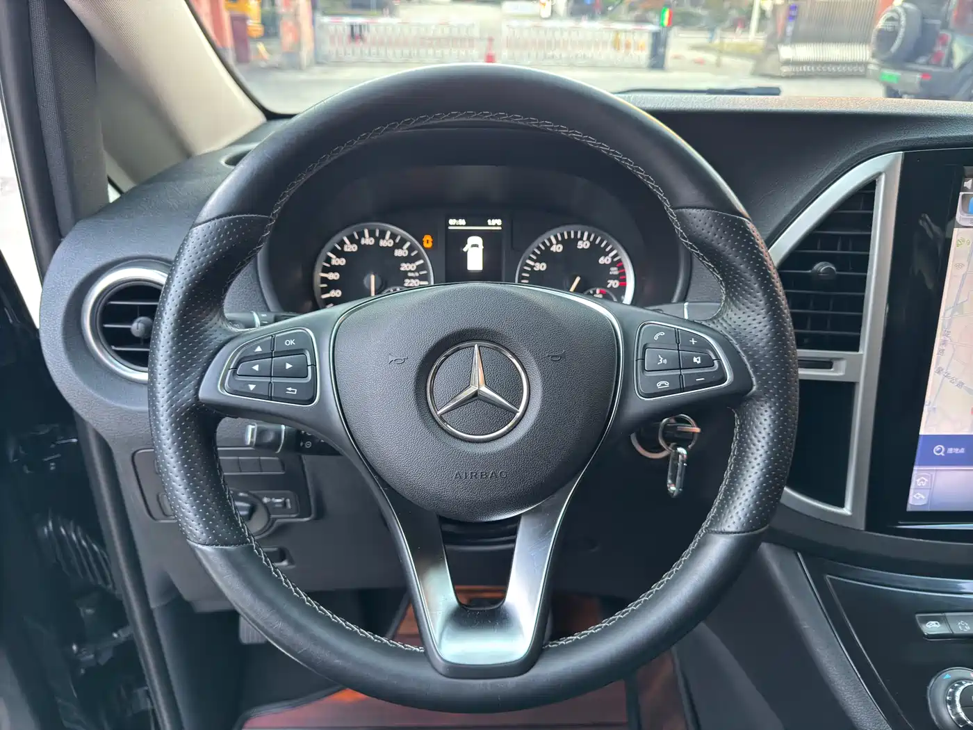 Mercedes-Benz Vito 2018 2.0T Business China V фото 25