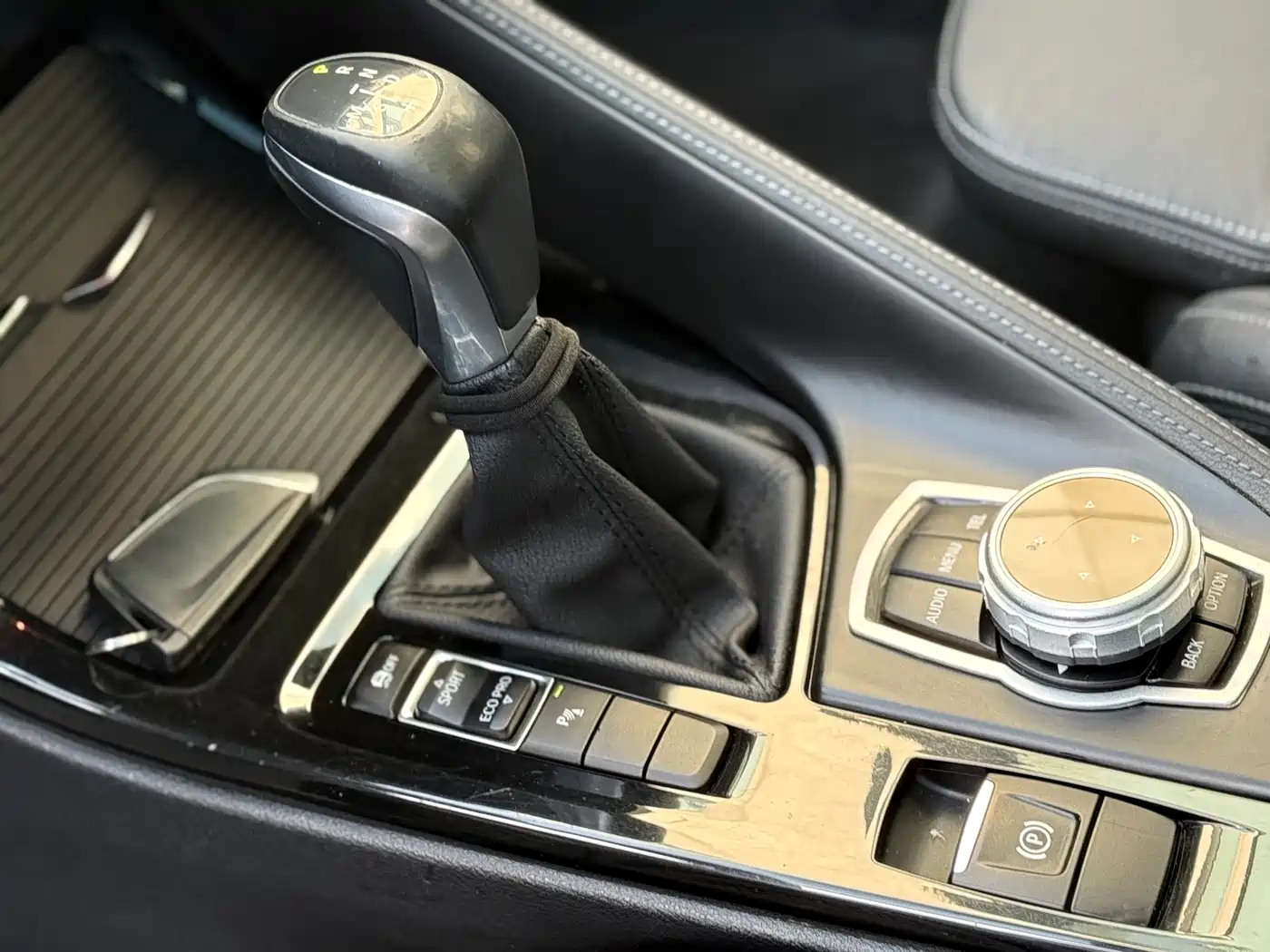 BMW X1 2018 sDrive18Li Premium Model фото 9