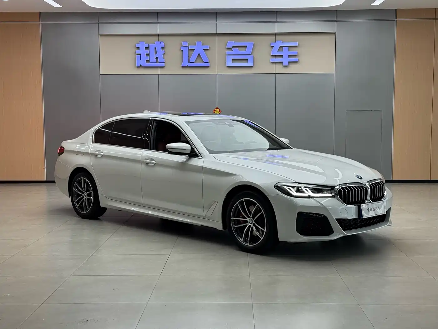 BMW 5 Series 2021 525Li M Sport Package фото 3