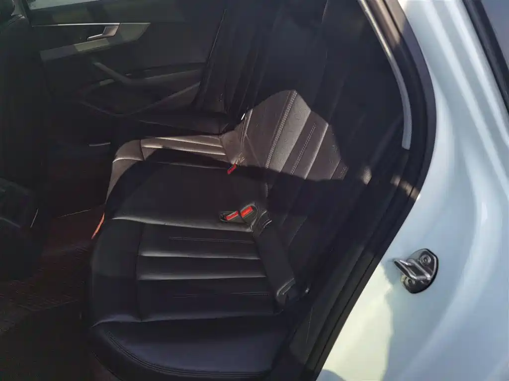 Audi A4L 2019 40 TFSI Progressive (China VI) фото 13