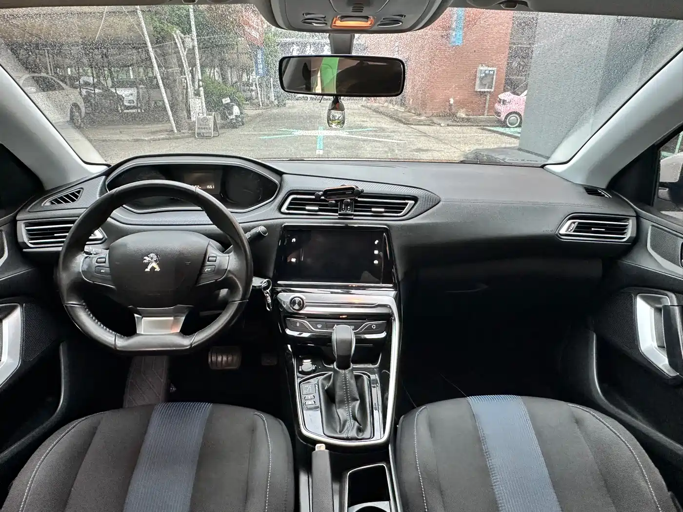 Peugeot 308 2018 2018 1.6L Auto Luxury Edition
