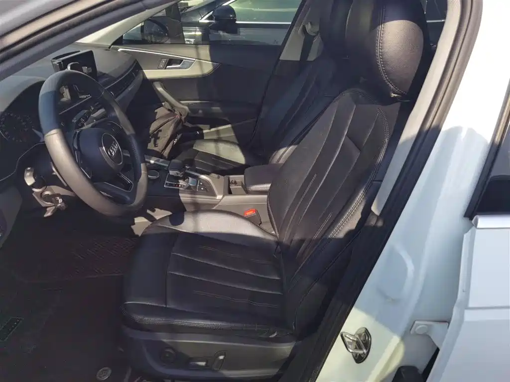 Audi A4L 2019 40 TFSI Progressive (China VI) фото 11