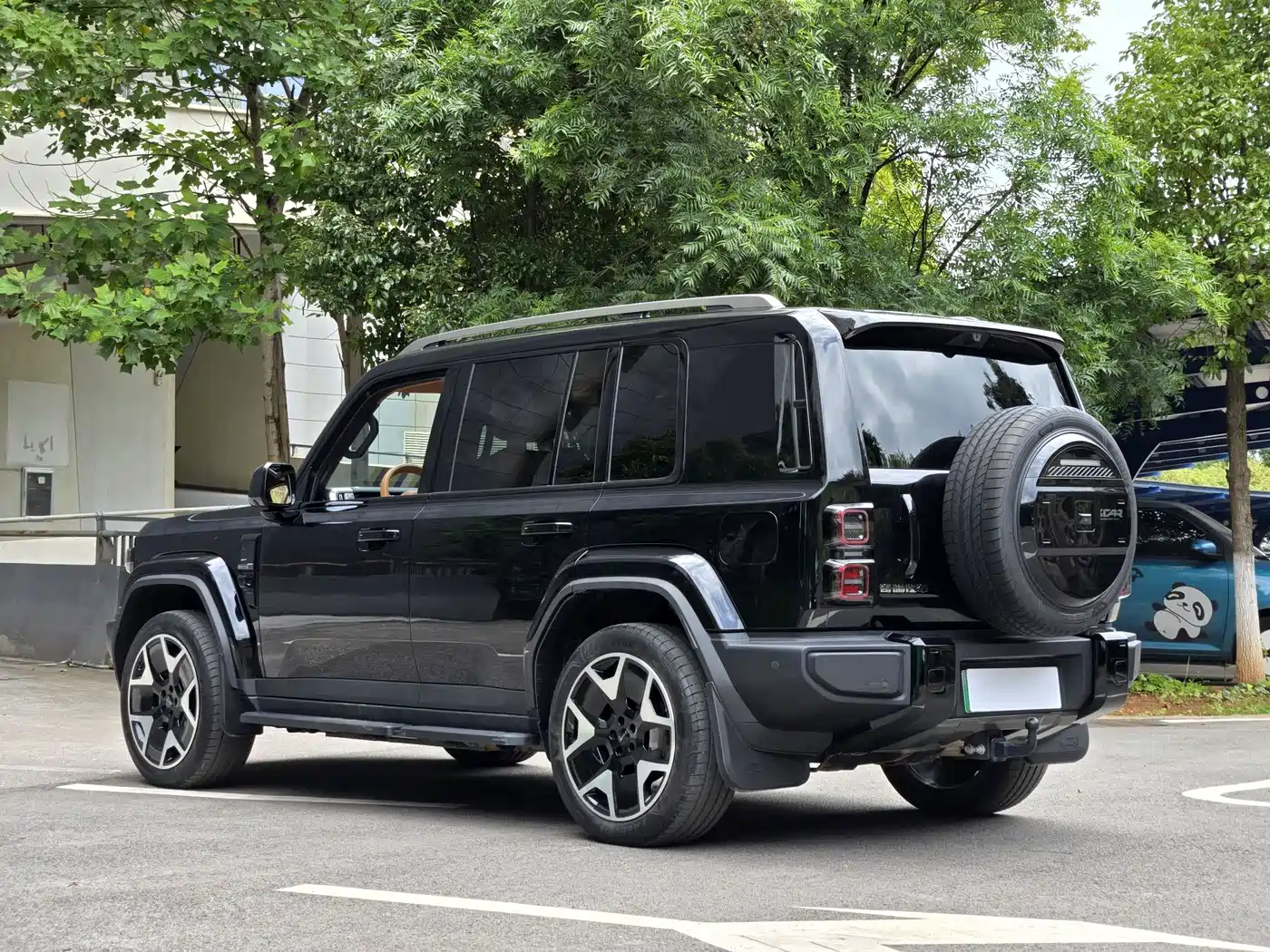 iCAR V27 2026 2026 200KM AWD Falcon 500