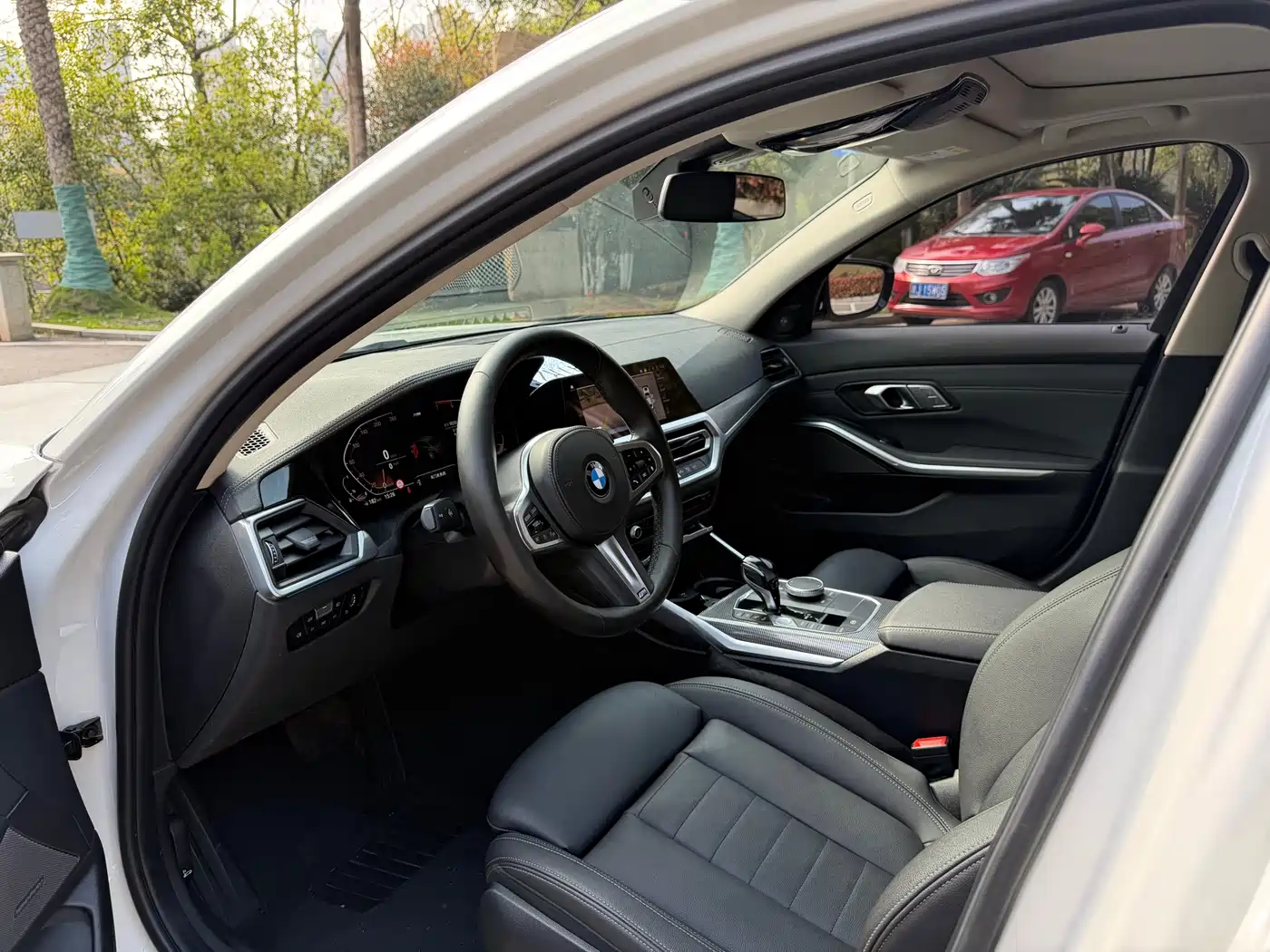 BMW 3 Series 2020 325Li M Sport Black Night Package фото 10