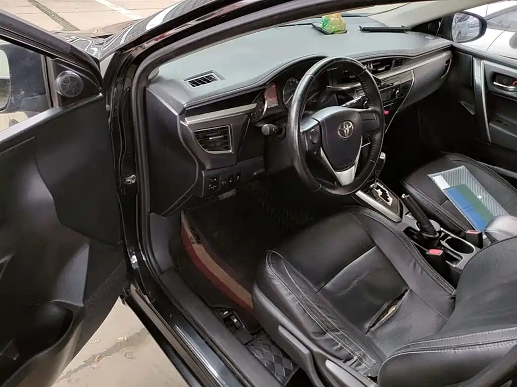 Toyota Corolla 2017 Model 1.2T CVT GL-i Leather Edition фото 16