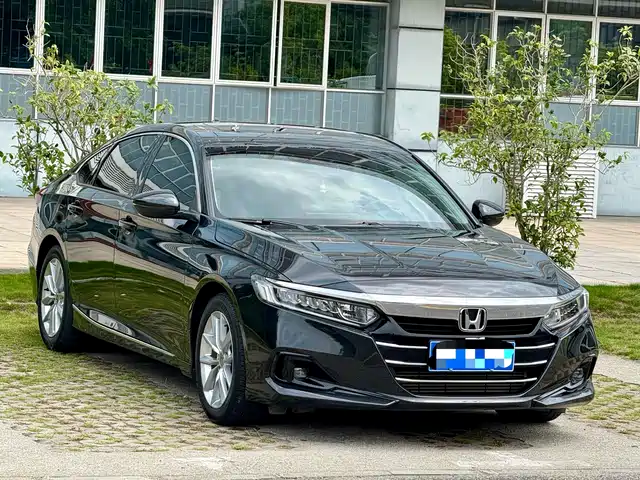 Honda Accord 2022 260TURBO Luxury Edition — фото 3