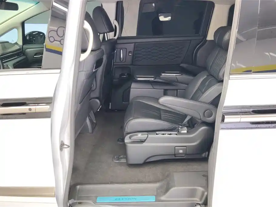 Honda Elysion 2024 2024 2.0L e:HEV Luxury Edition